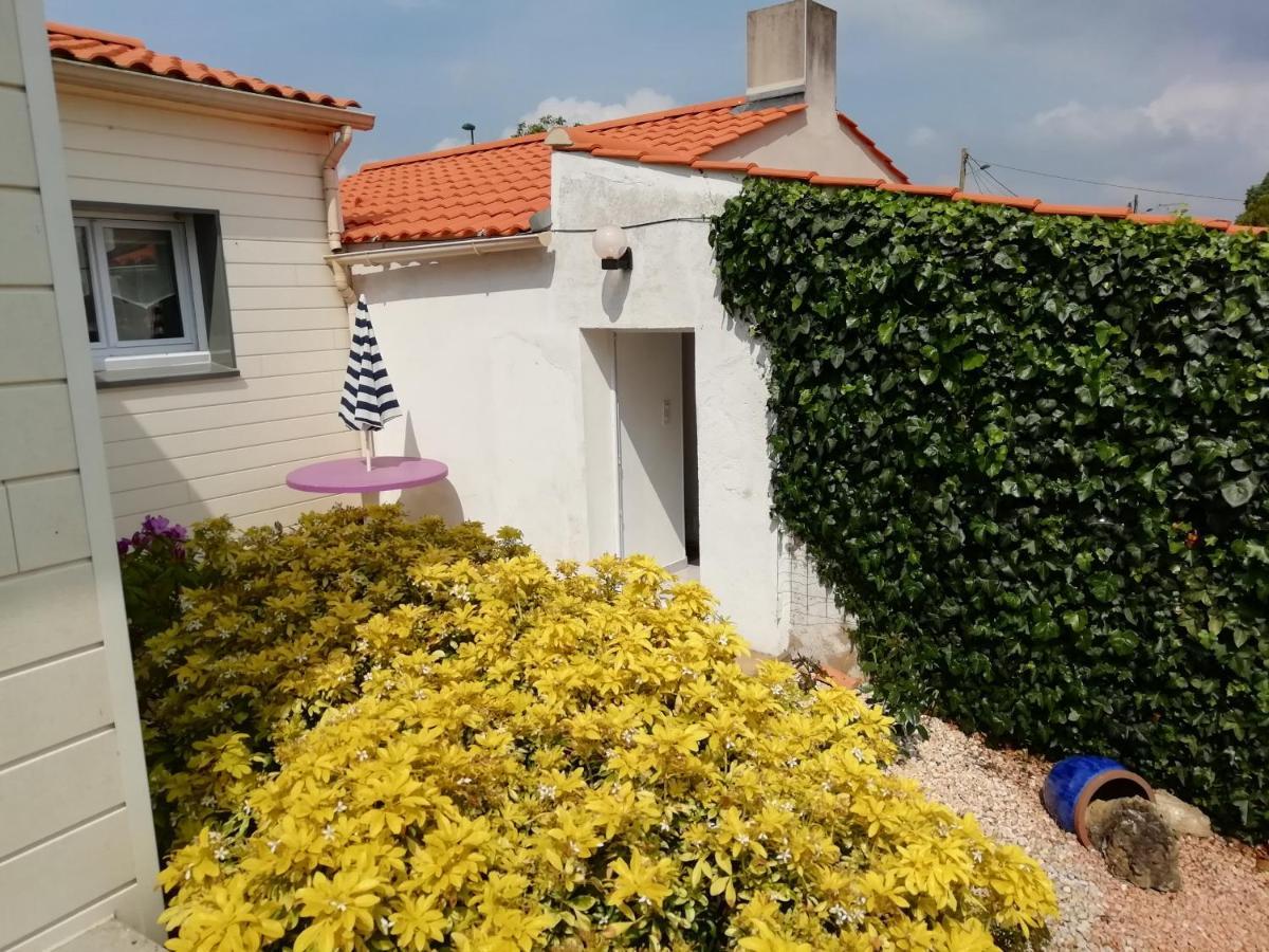 Villa Un Petit Coin De Campagne Dans Le Pays De Saint-Gilles Exterior foto